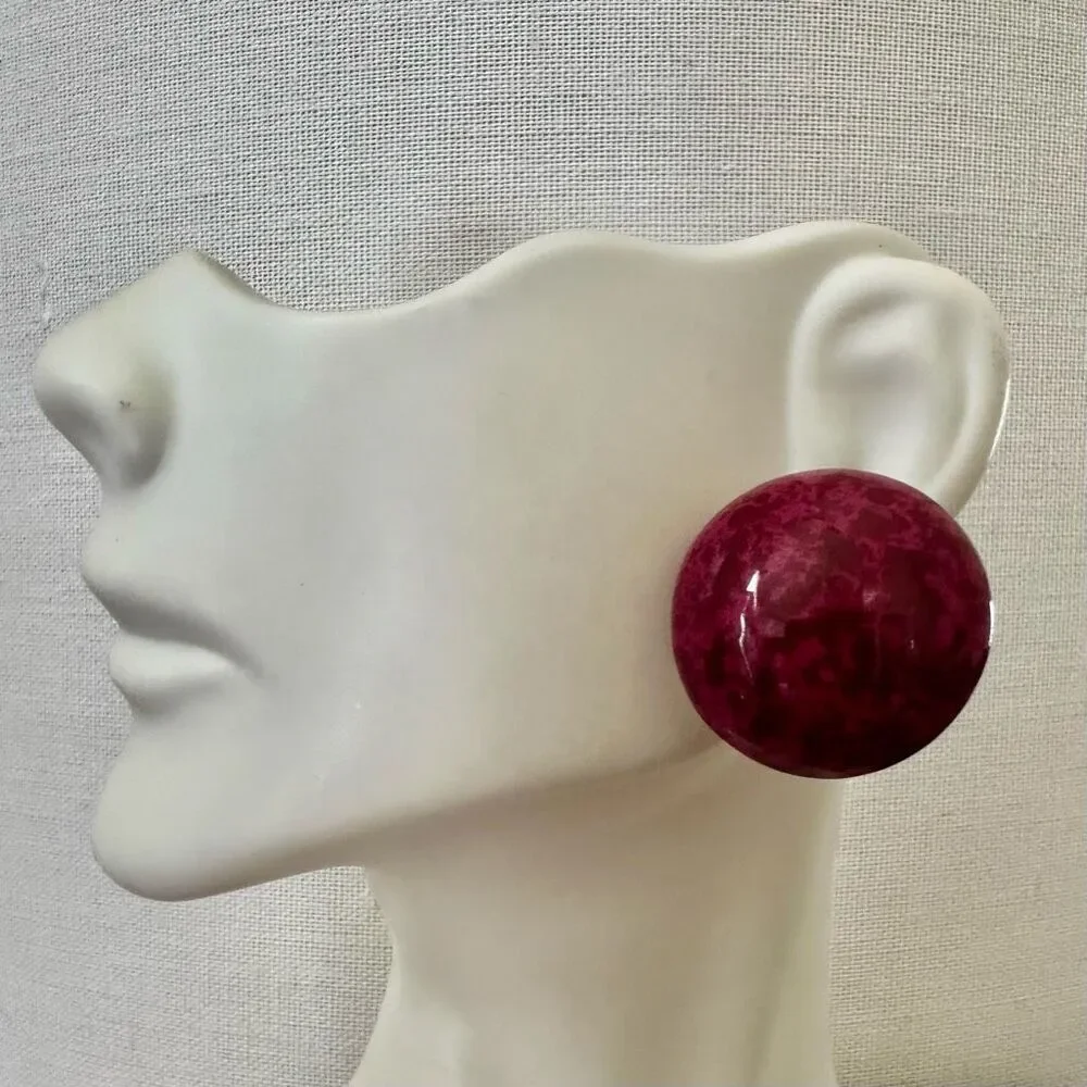 Pink vintage round post earrings